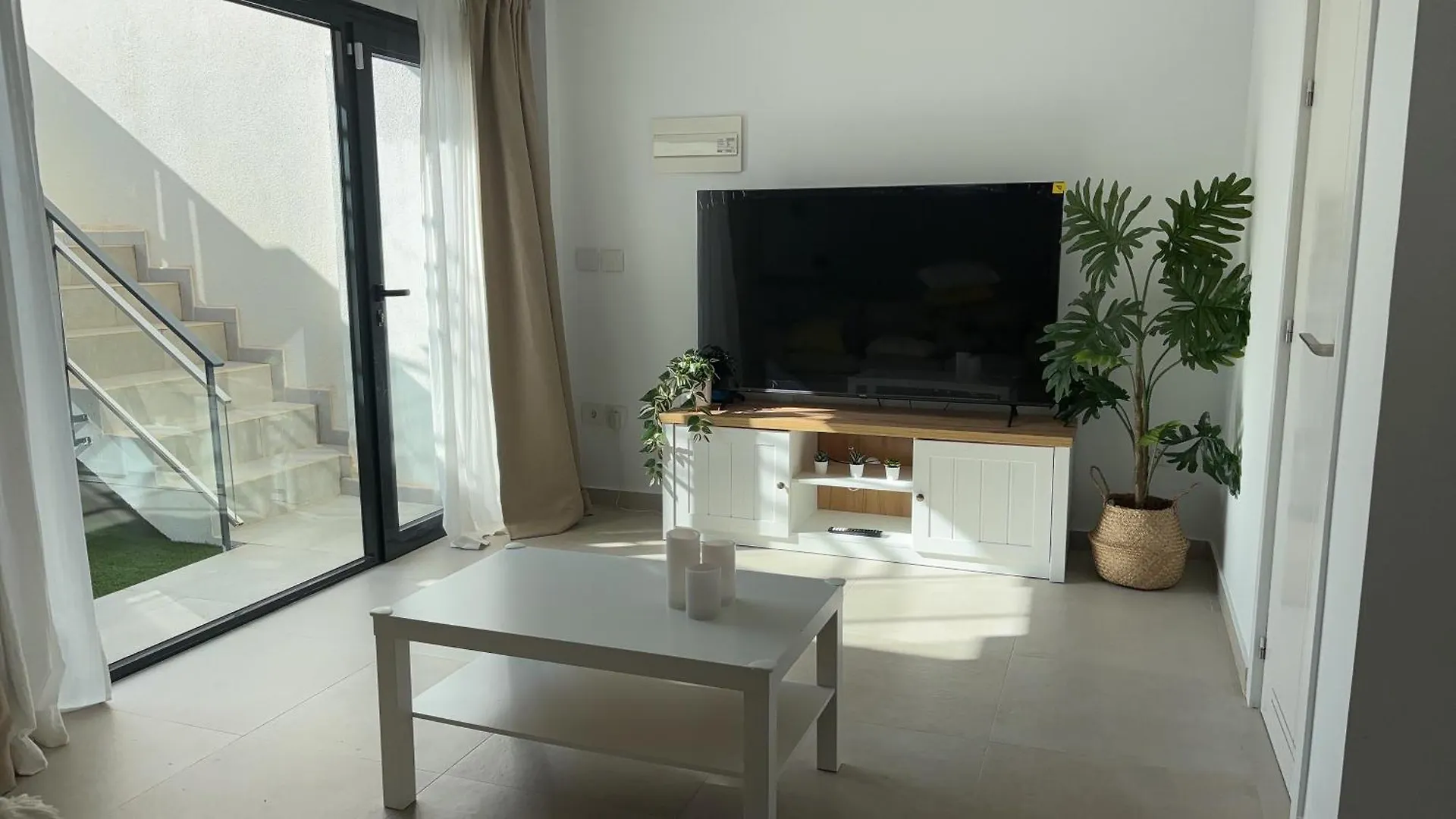 Casa Paz En Benajarafe Lägenhet