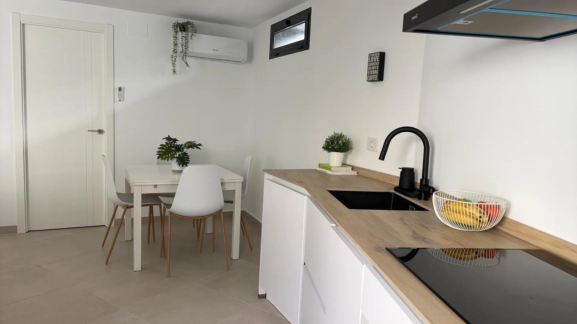 Casa Paz En Benajarafe Apartment 0*,  Spain